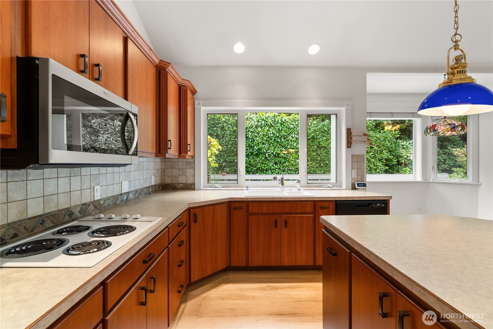 7201 Holly Hedge SW Unit: 8
