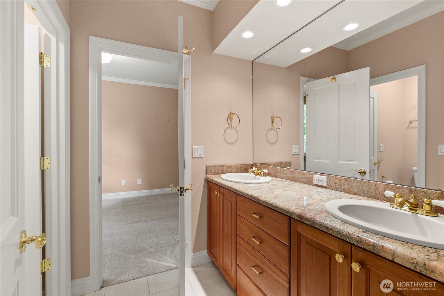 7201 Holly Hedge SW Unit: 8