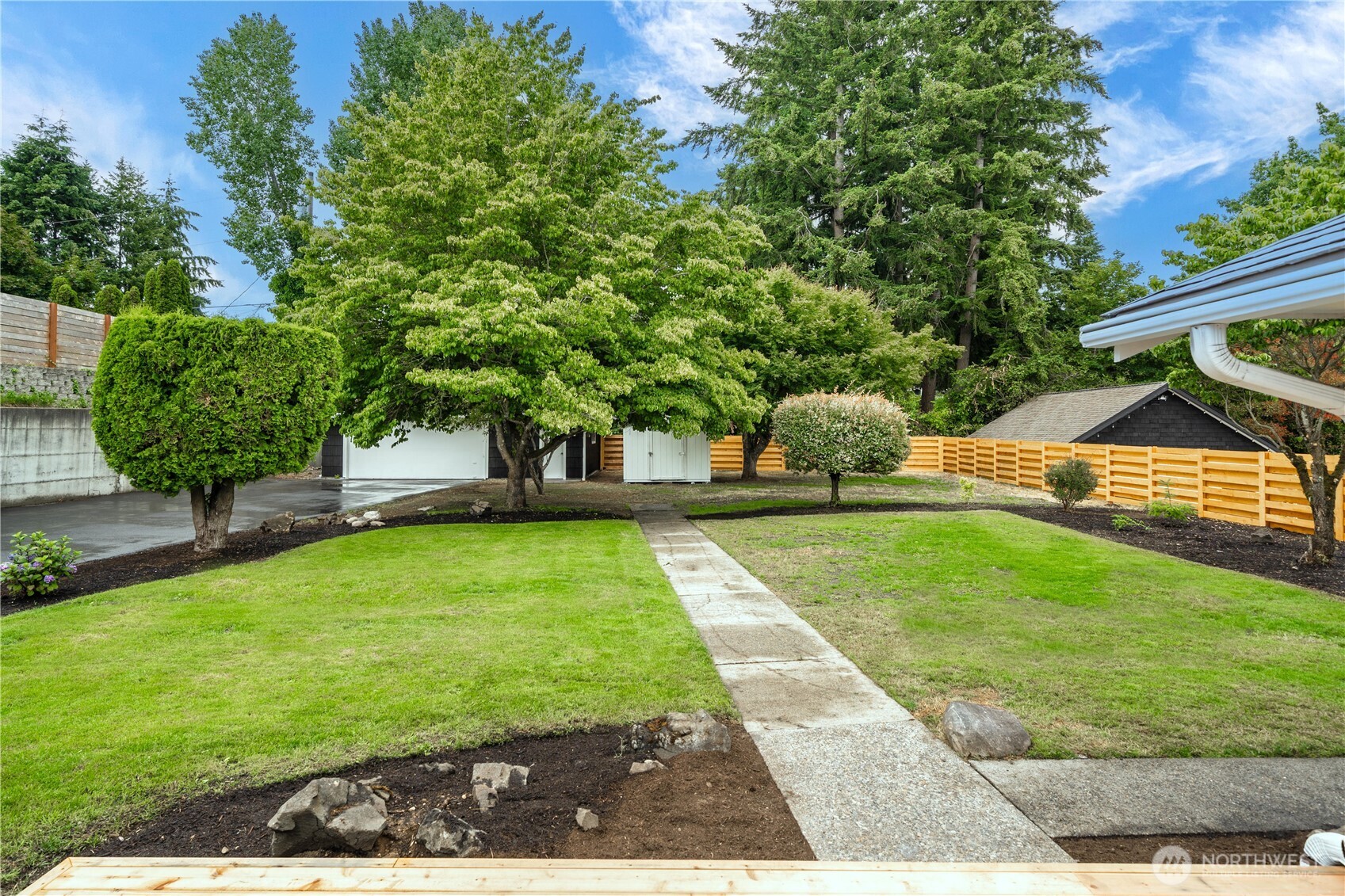 3775 Olympic Boulevard W