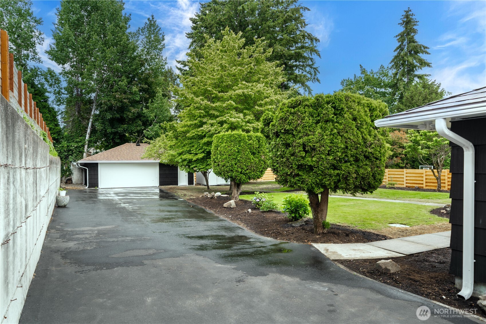 3775 Olympic Boulevard W