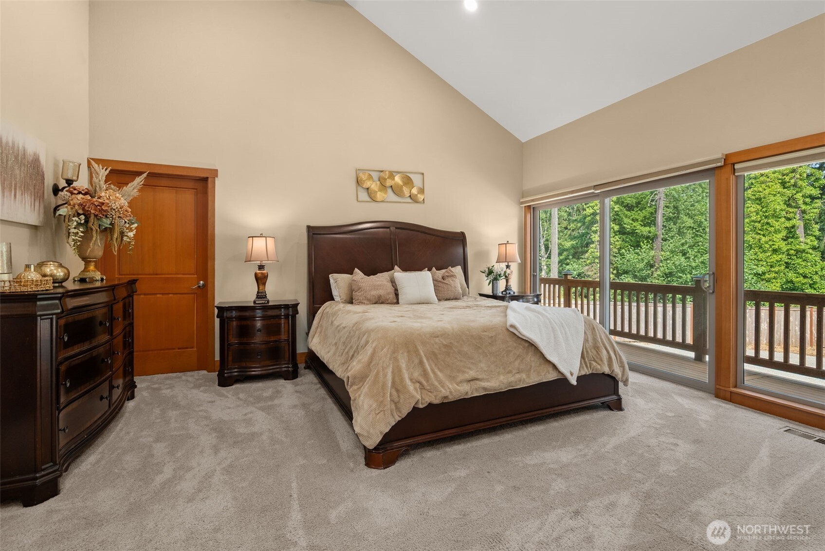 2616 Country Club Court NW