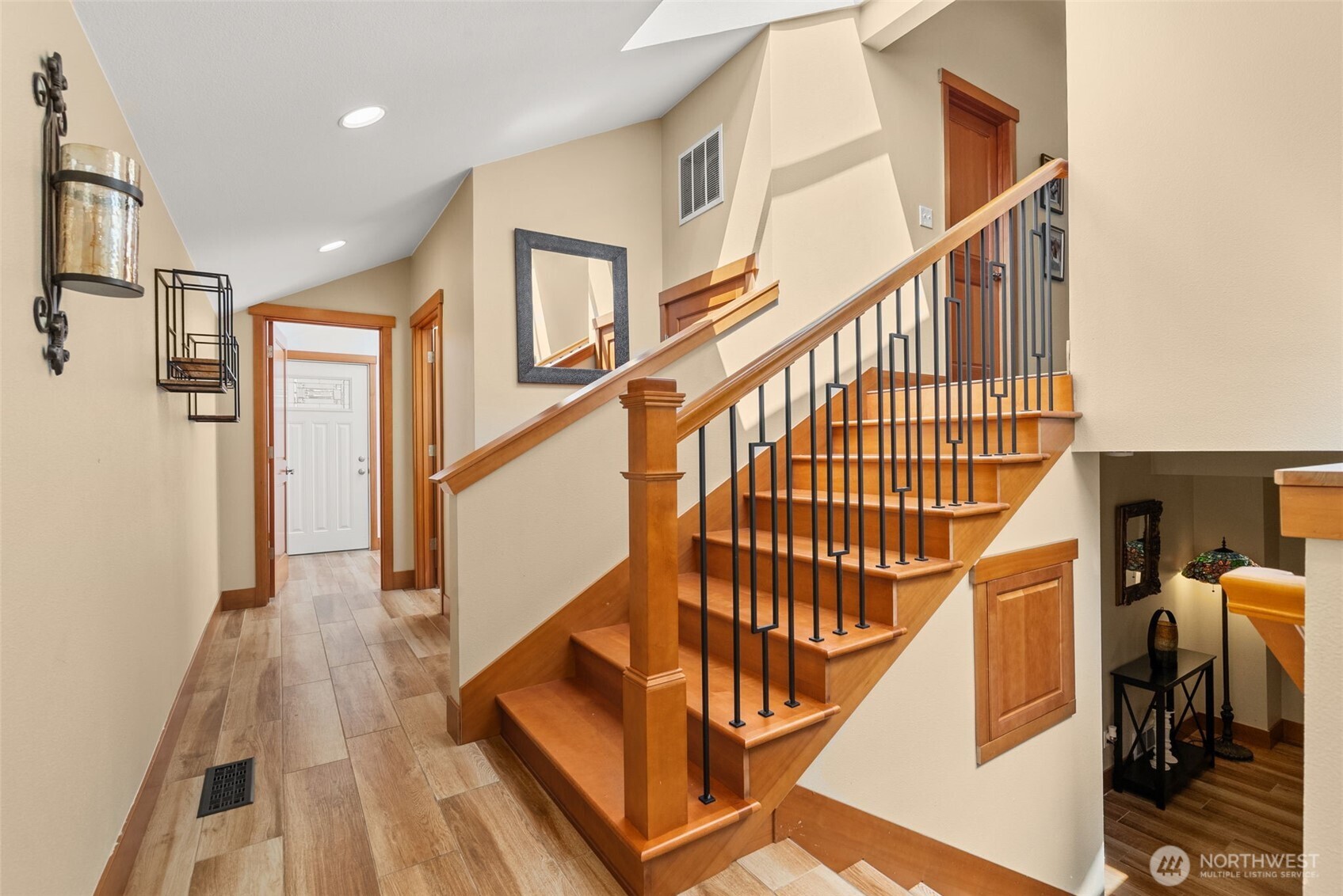 2616 Country Club Court NW