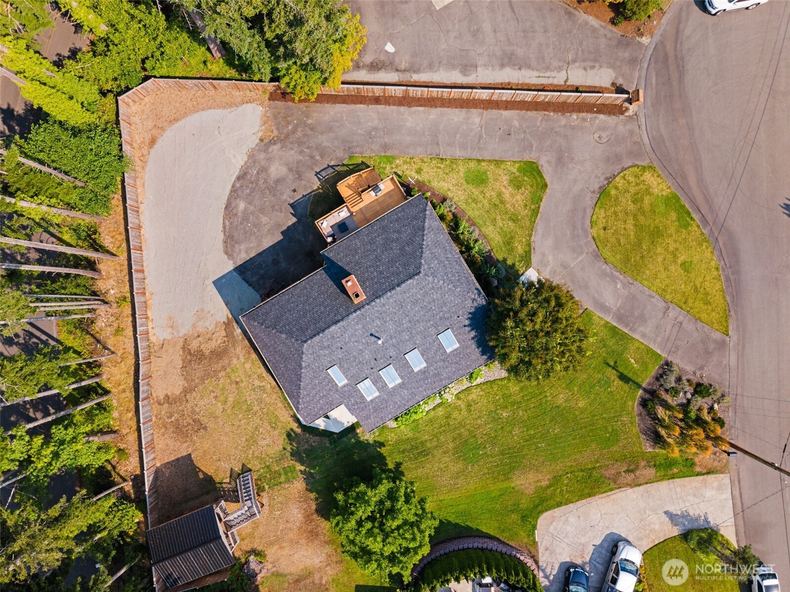2616 Country Club Court NW