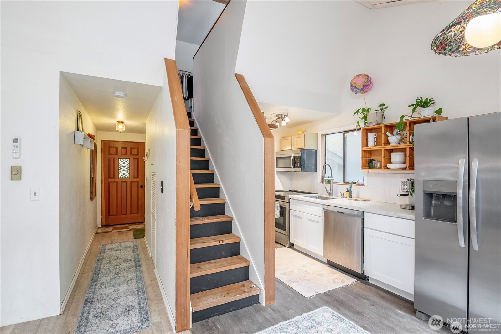 406 E Madrona Drive