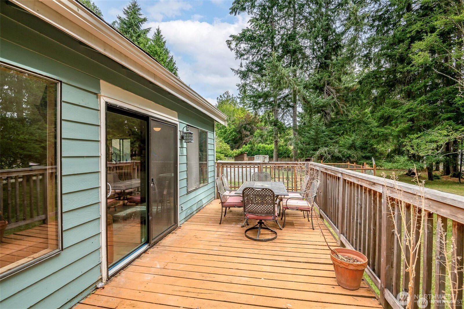 406 E Madrona Drive