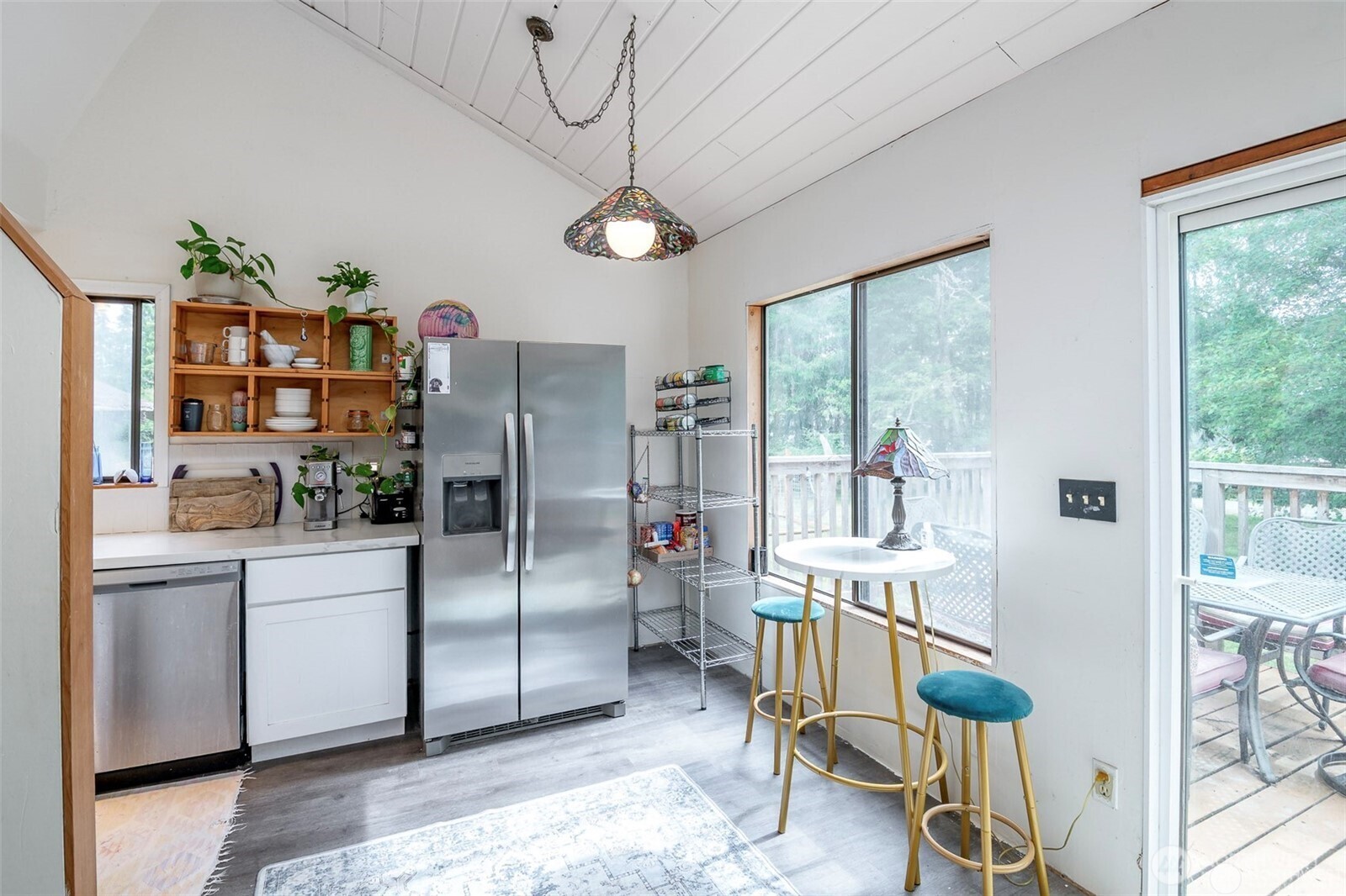 406 E Madrona Drive