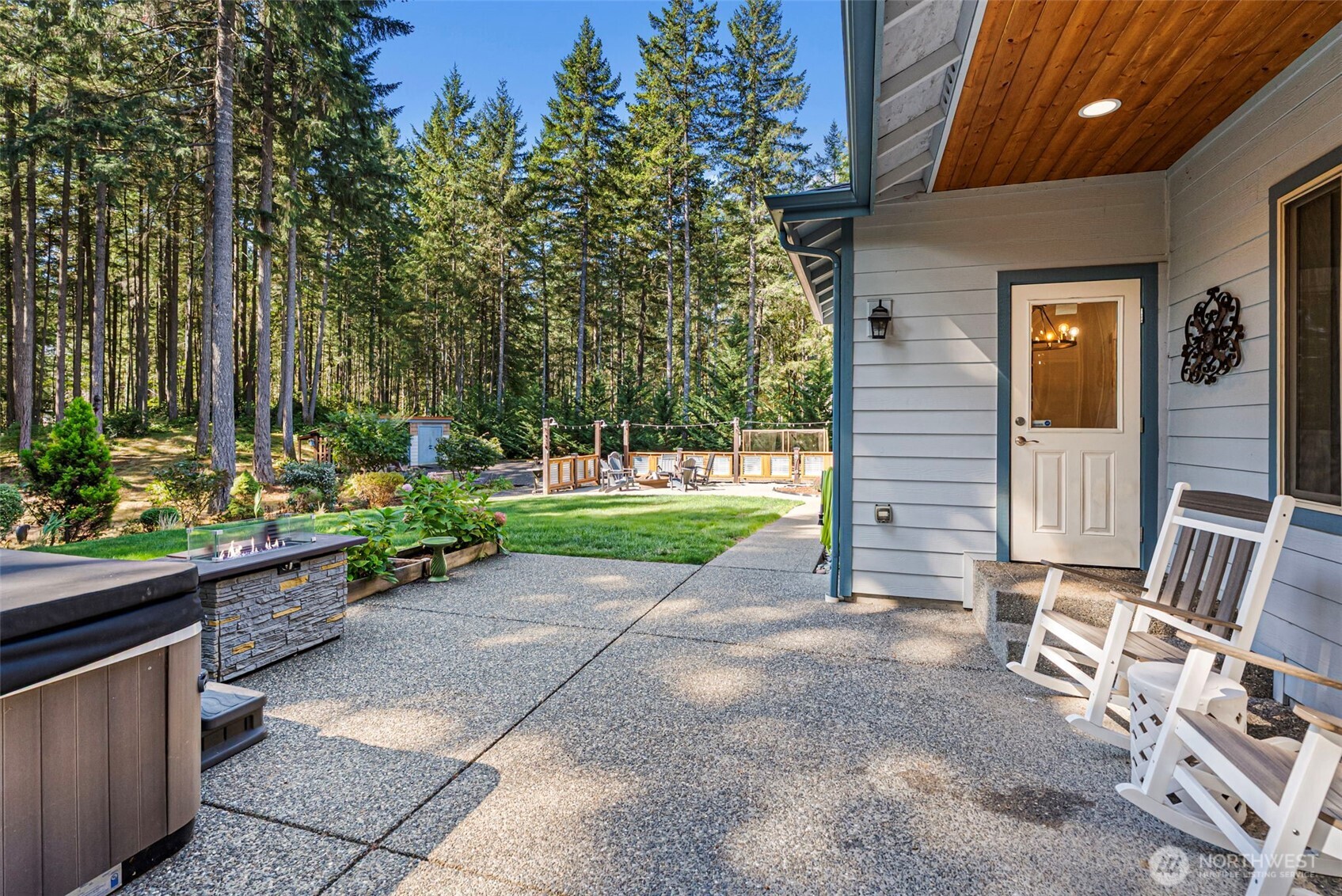 362 SW Ragle Court