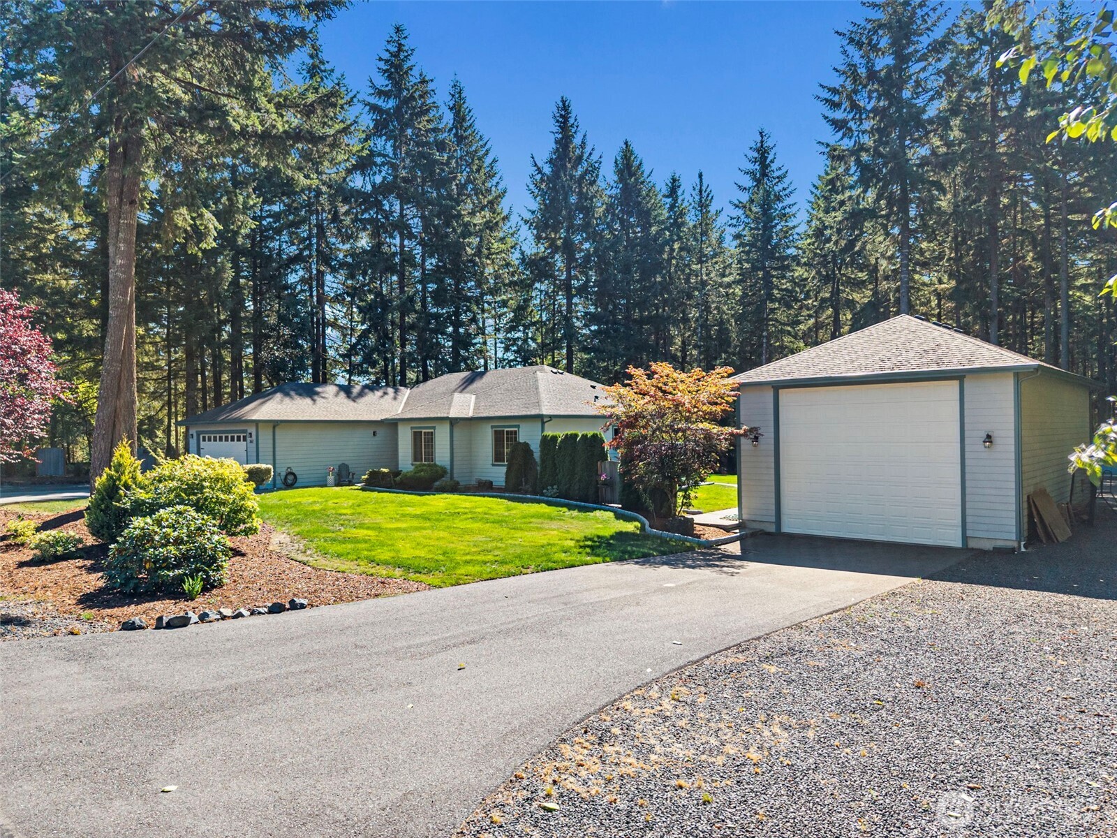 362 SW Ragle Court