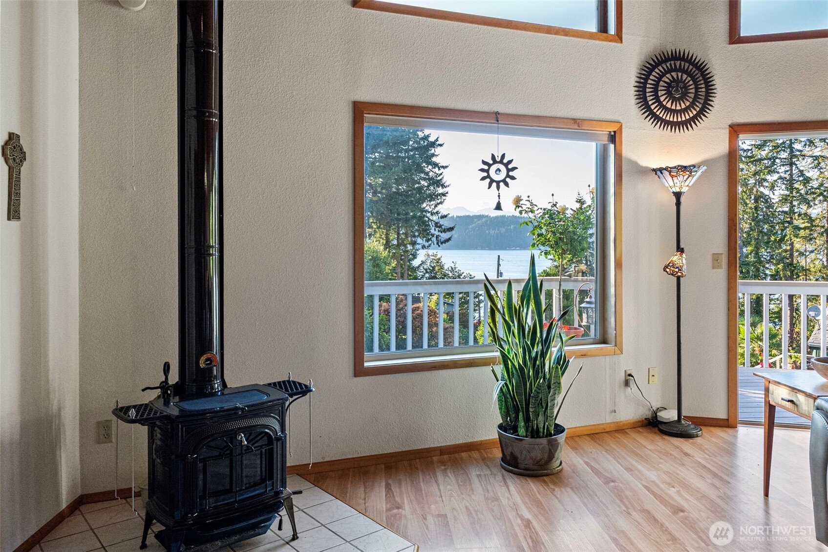 61 E Twanoh Tides Drive