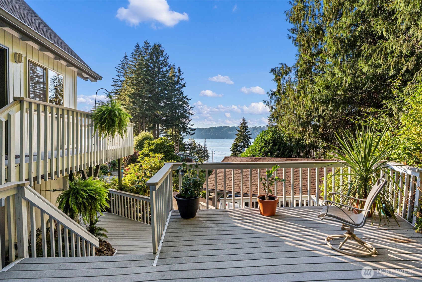 61 E Twanoh Tides Drive