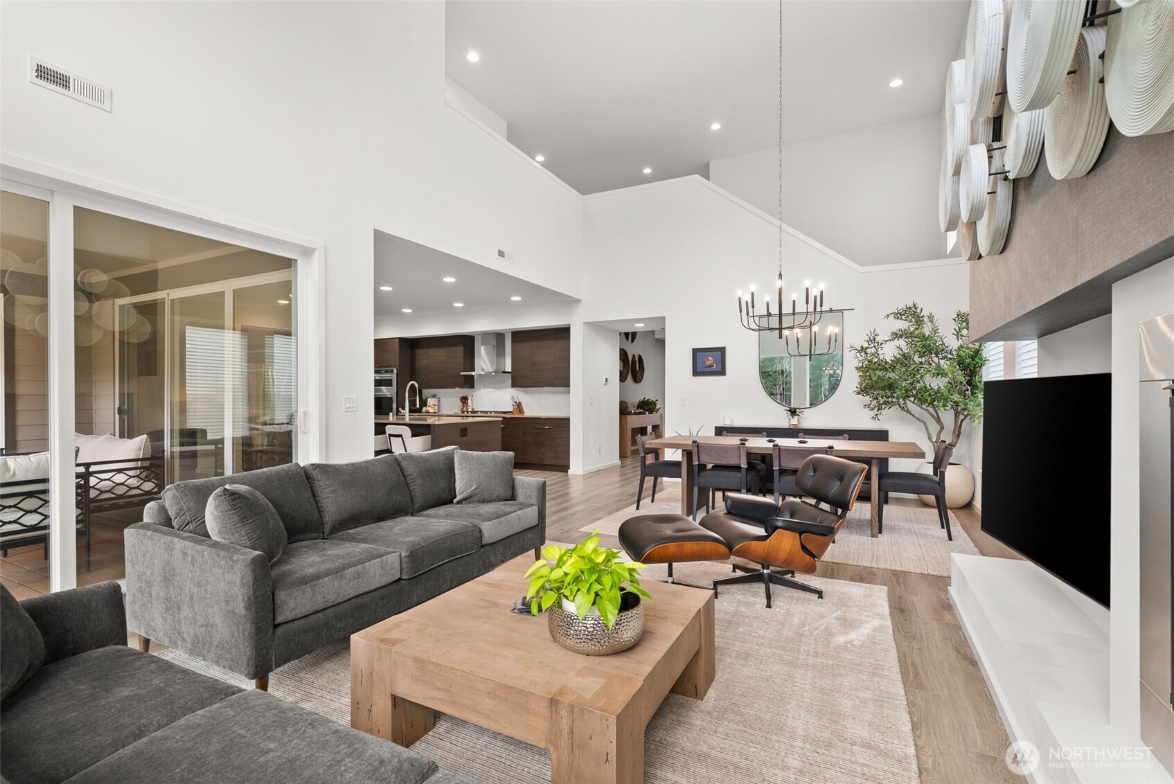 5541 Great Glen Road SW
