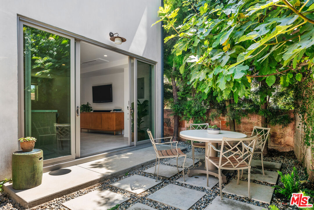 1352 Pacific St Unit: B