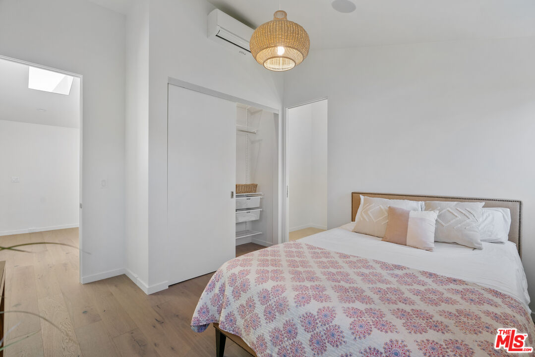 1352 Pacific St Unit: B