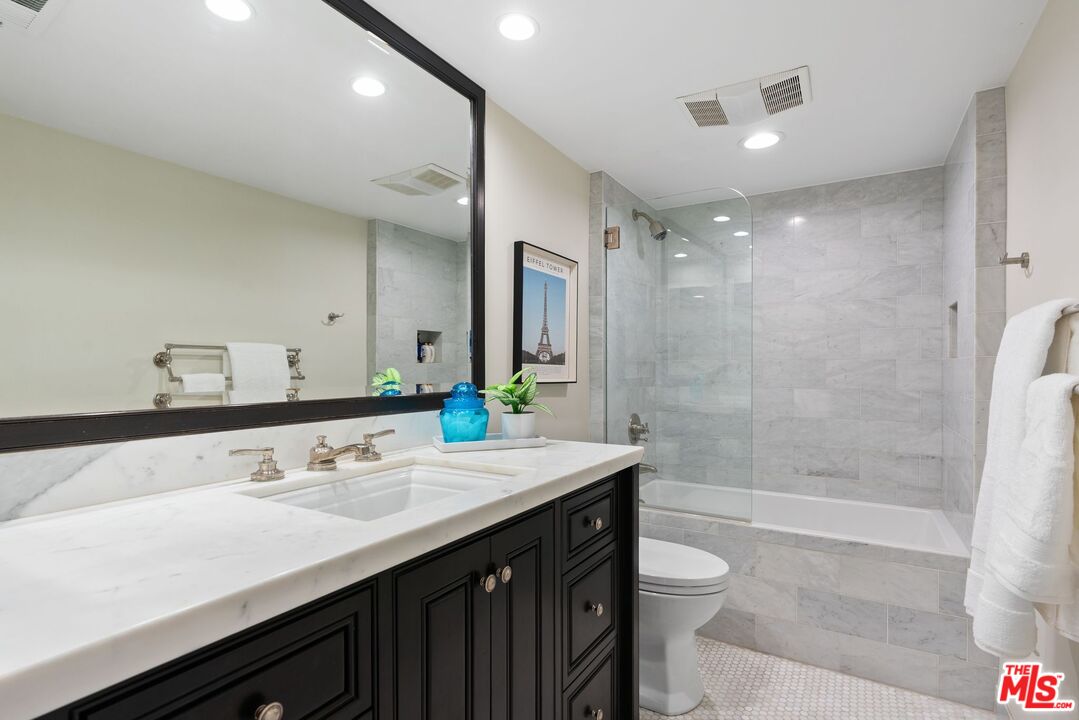 1114 Princeton St Unit: 2