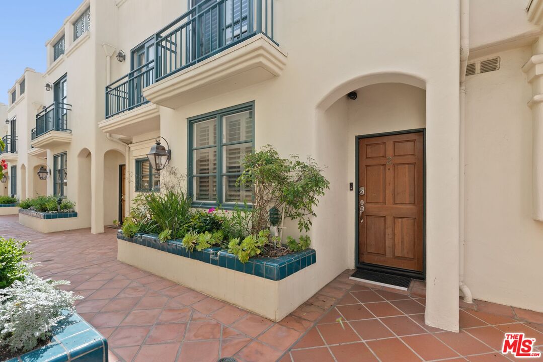 1114 Princeton St Unit: 2