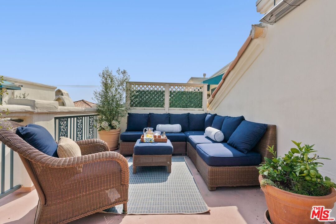 1114 Princeton St Unit: 2