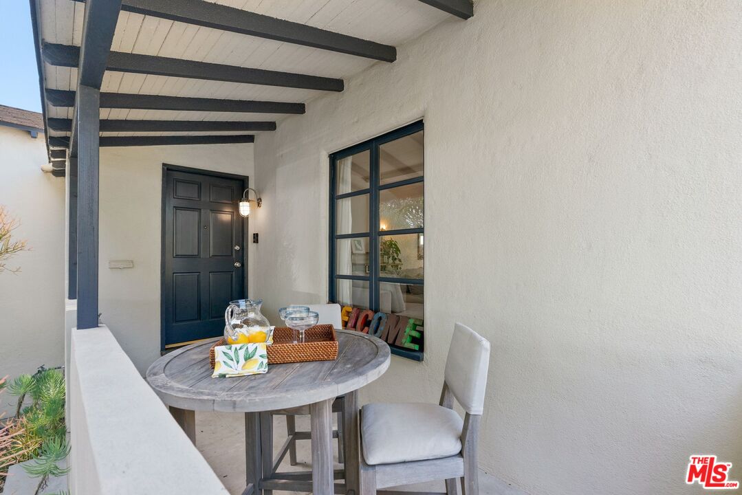 2509 Cloverfield Blvd