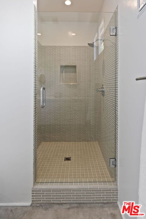 2509 Cloverfield Blvd