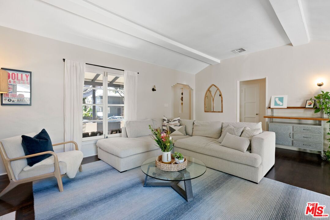 2509 Cloverfield Blvd