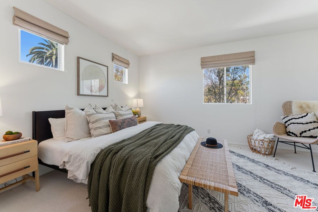 2450 Chelsea Pl Unit: A