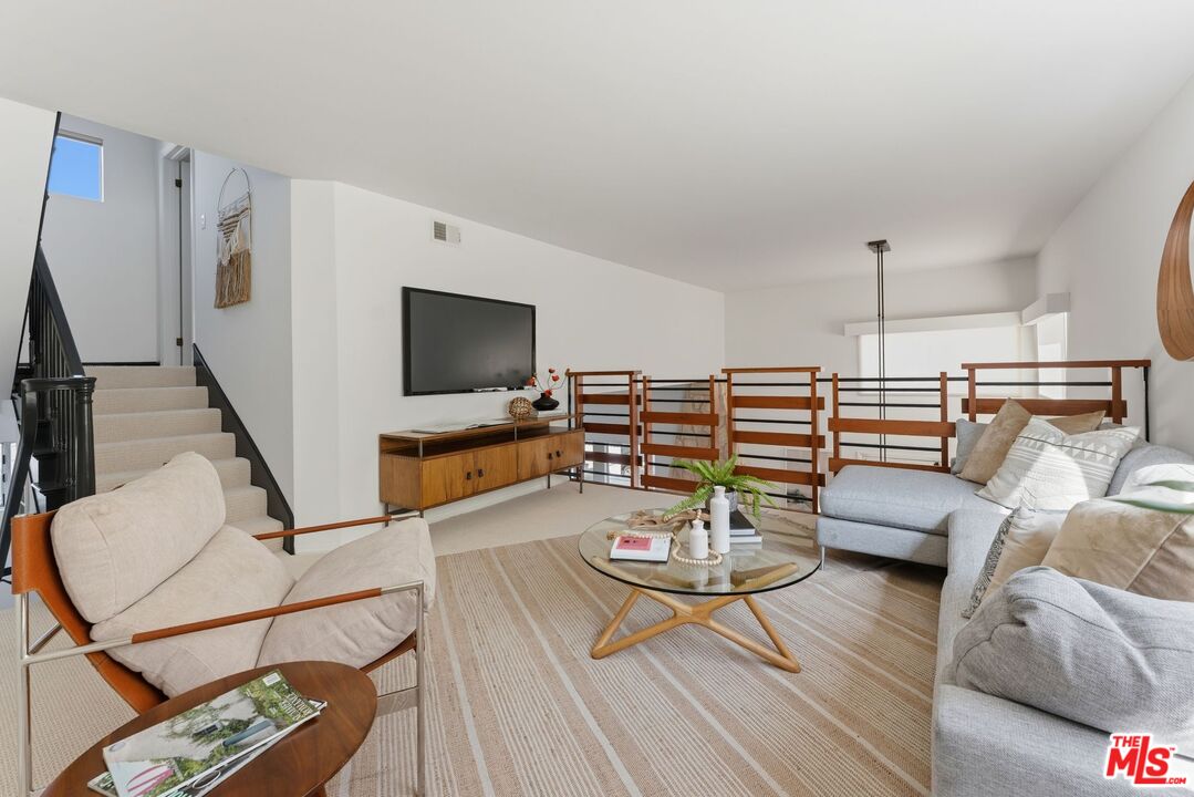 2450 Chelsea Pl Unit: A
