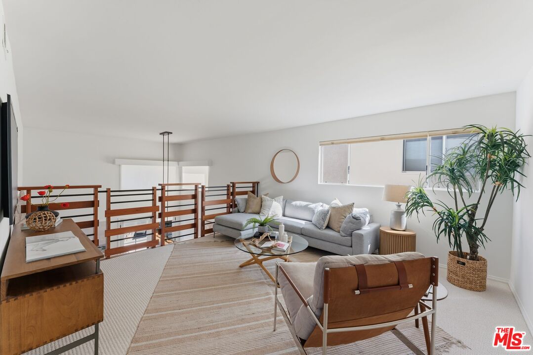 2450 Chelsea Pl Unit: A