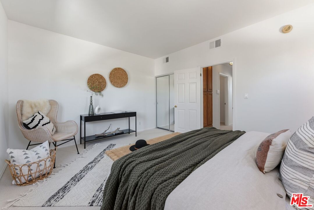 2450 Chelsea Pl Unit: A
