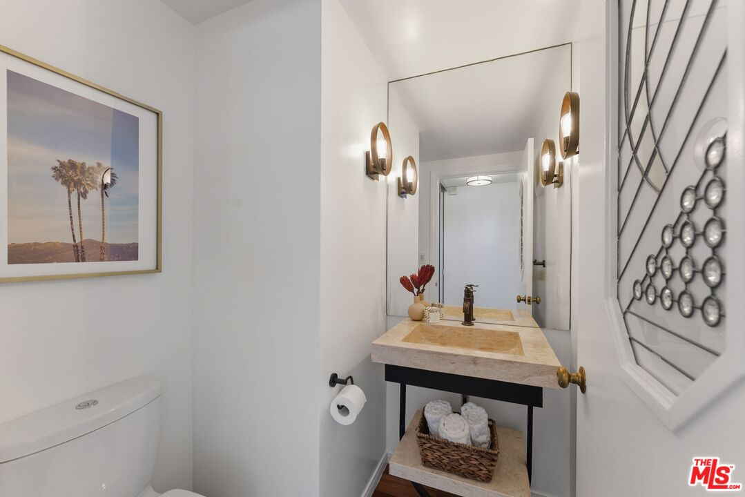 2450 Chelsea Pl Unit: A