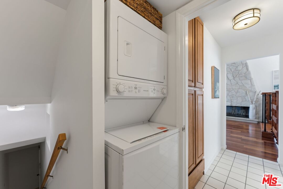 2450 Chelsea Pl Unit: A