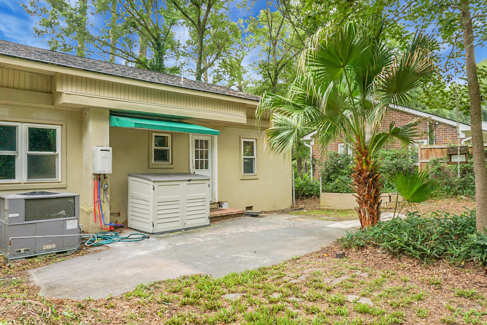 1015 Dennis Drive