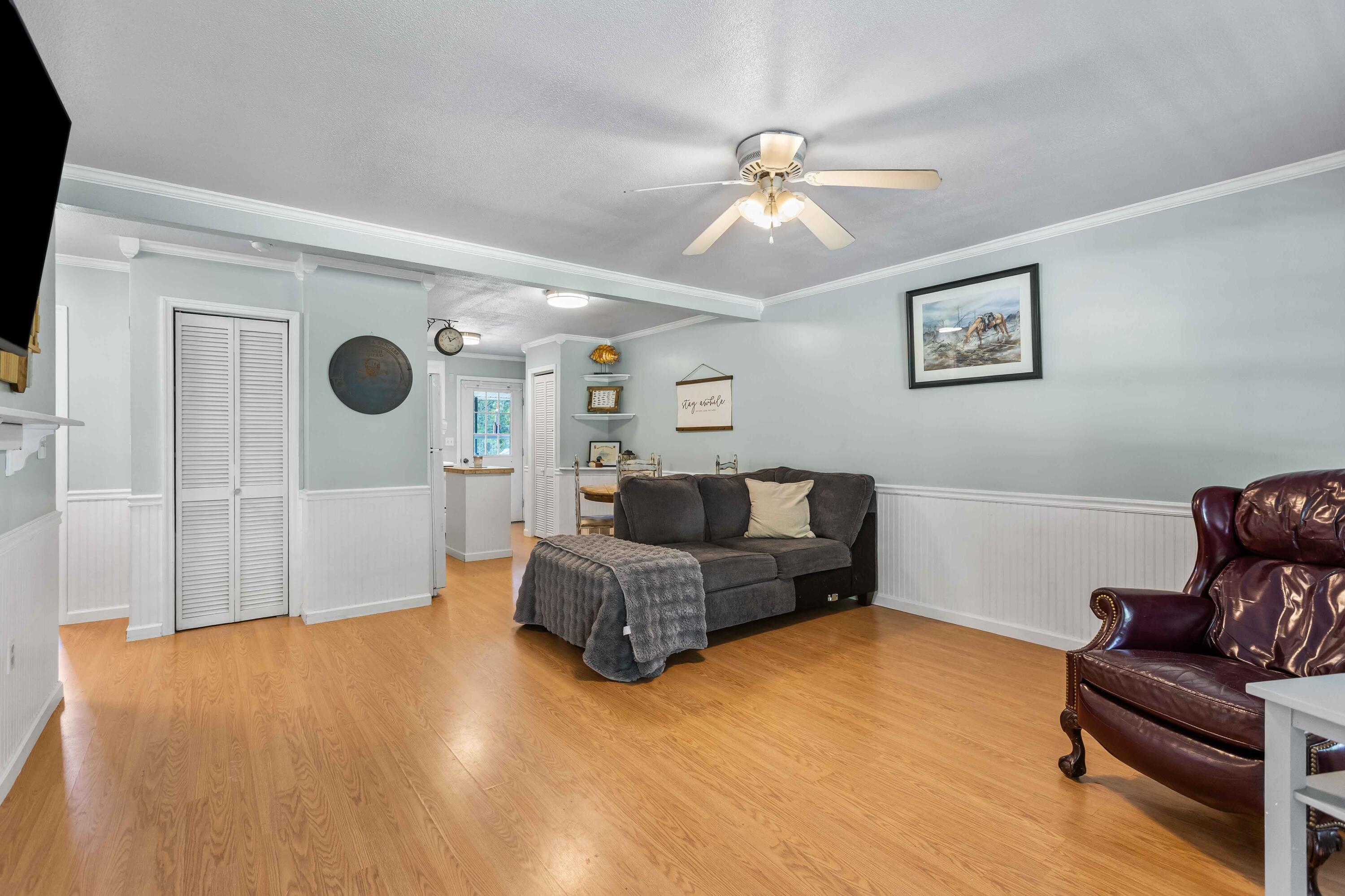 589 Backfield Road