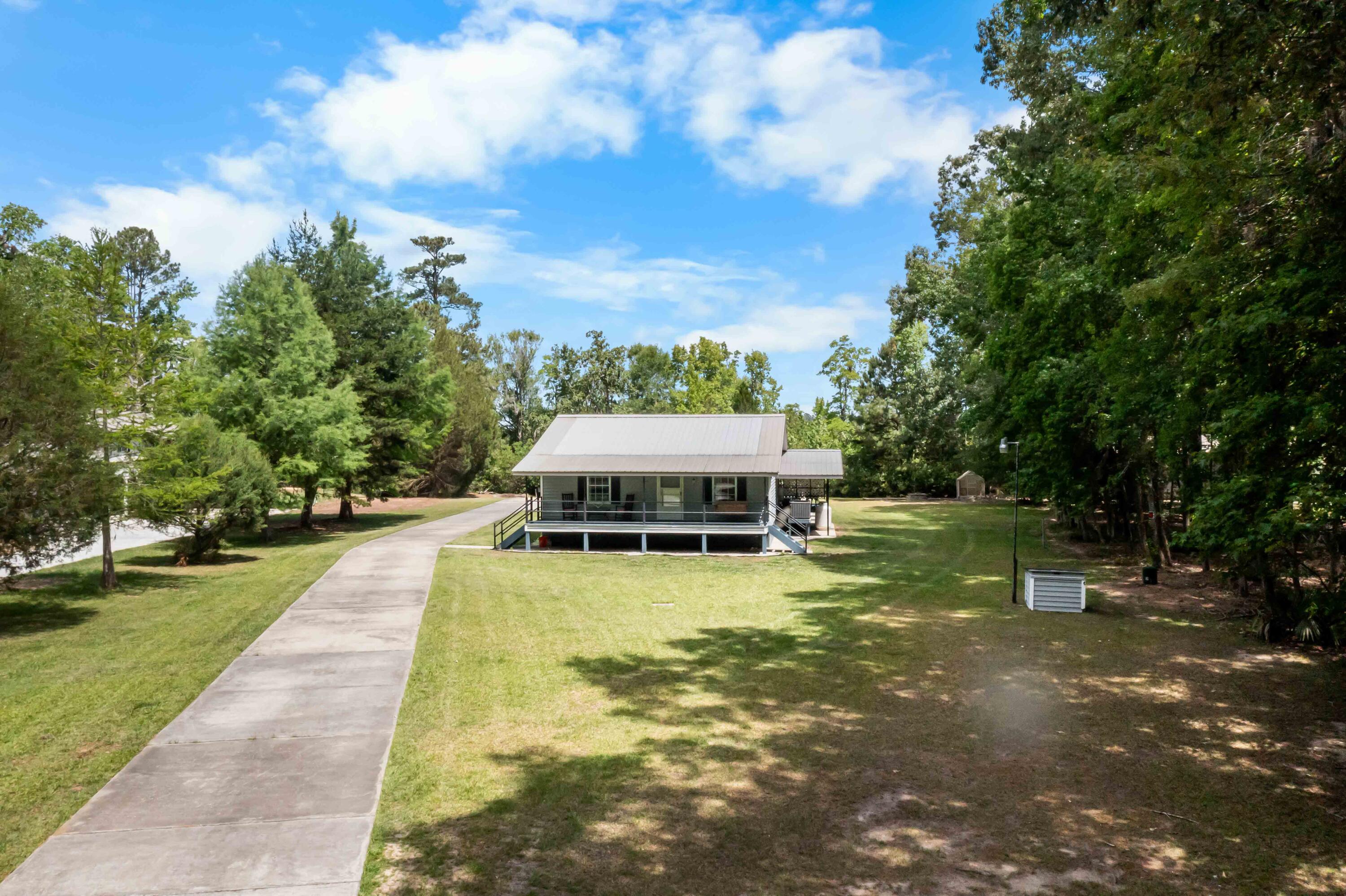 589 Backfield Road