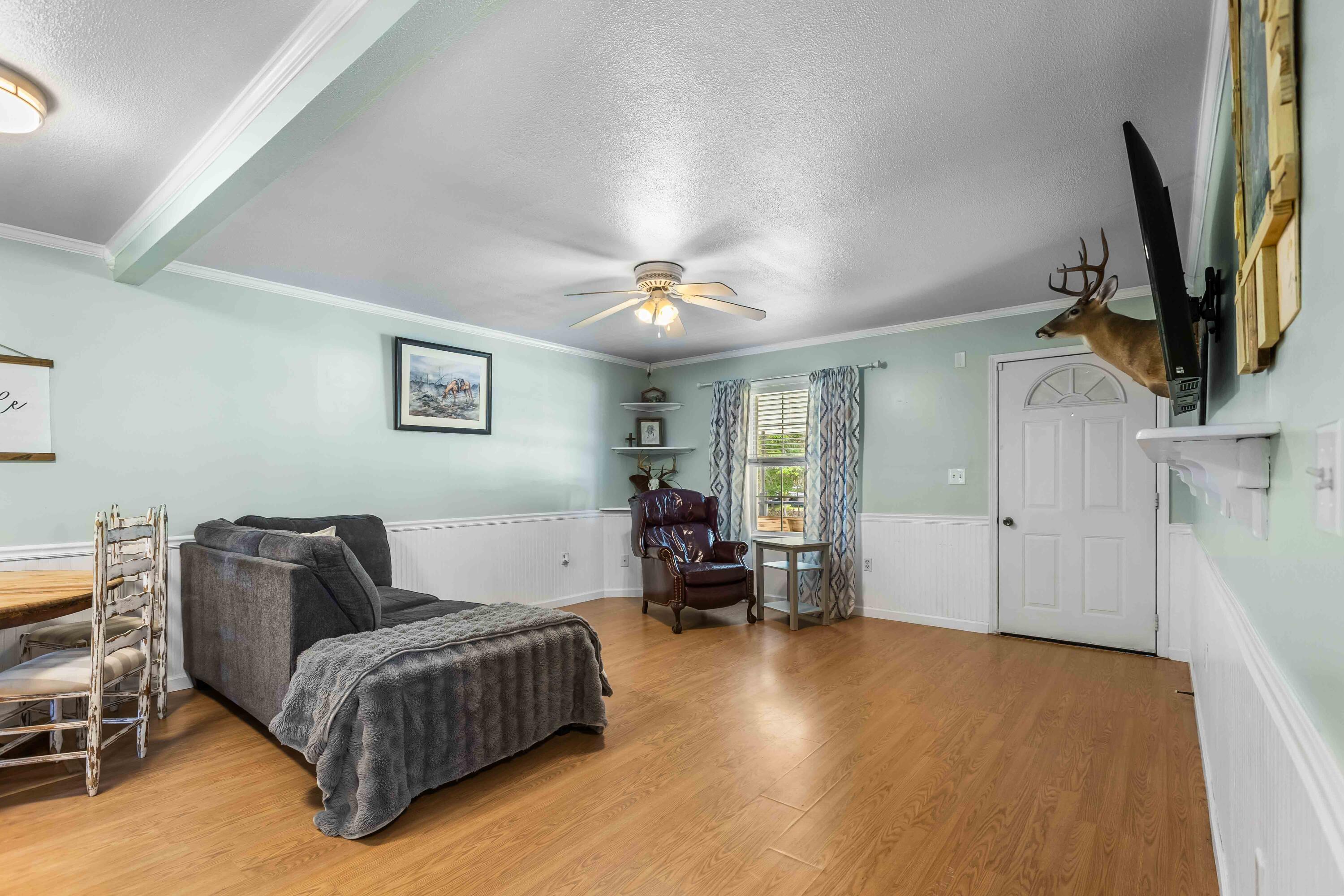 589 Backfield Road