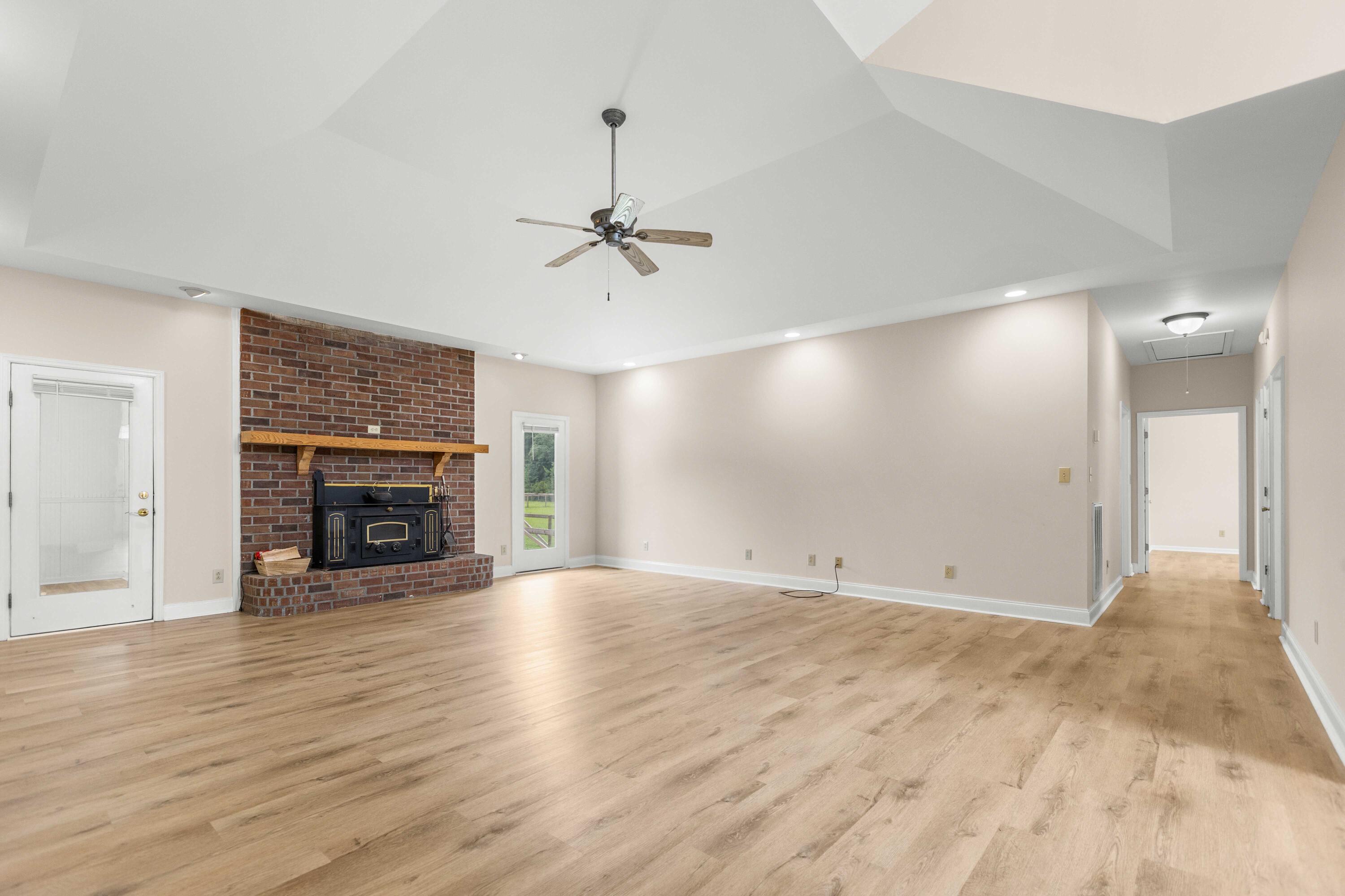 1756 Fish Road