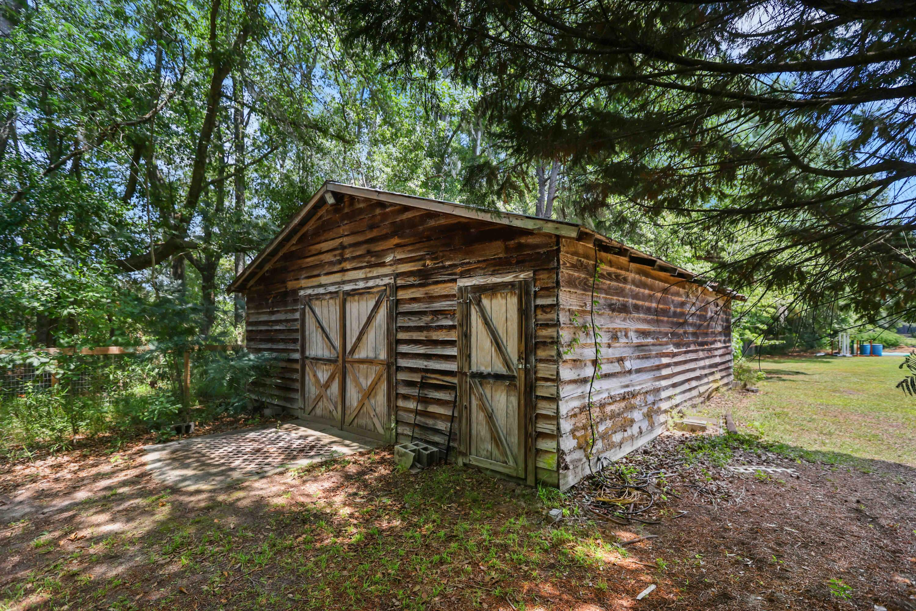 1756 Fish Road