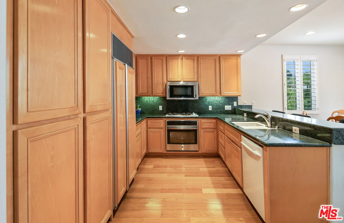 6475 Zuma View Pl Unit: 129