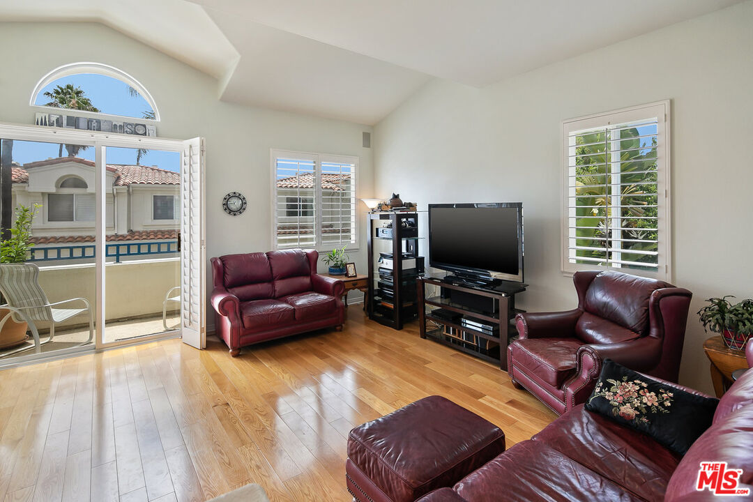 6475 Zuma View Pl Unit: 129