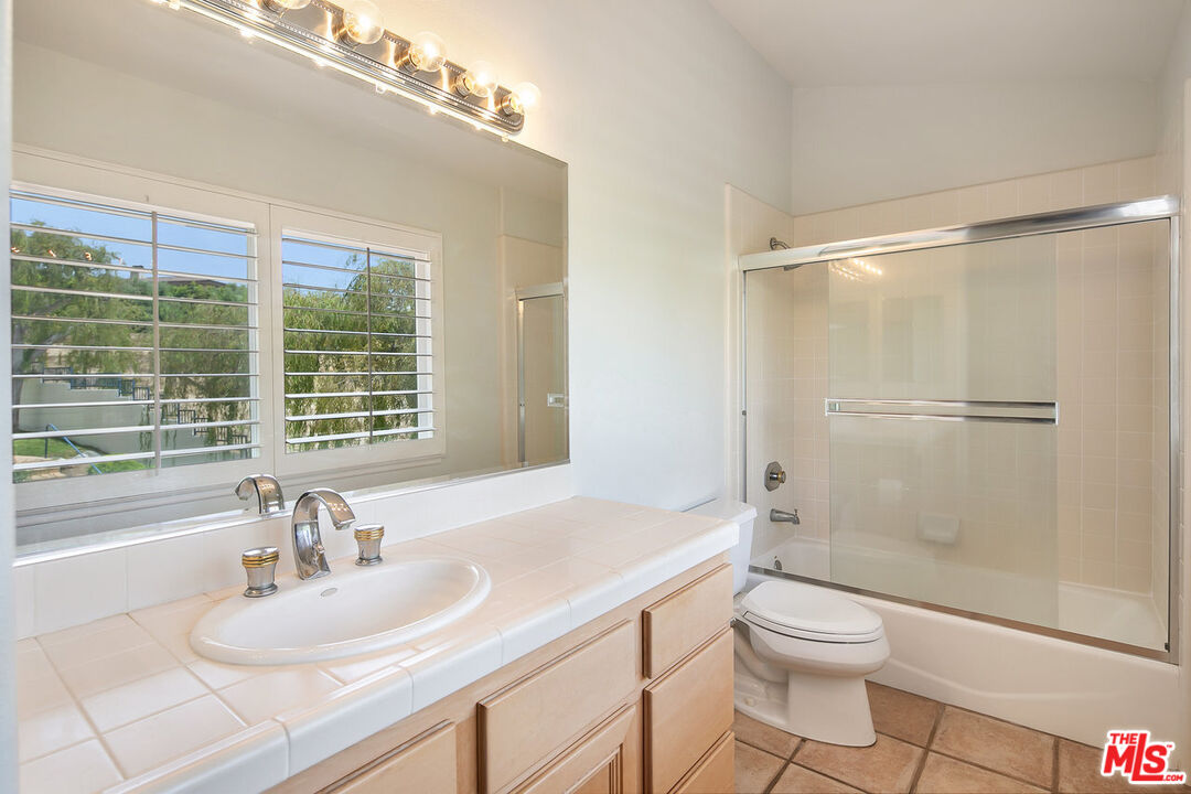 6475 Zuma View Pl Unit: 129