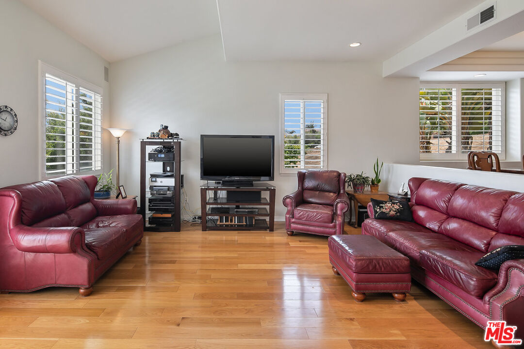 6475 Zuma View Pl Unit: 129