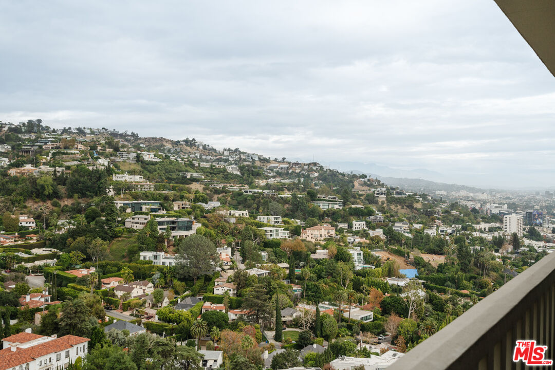 9255 Doheny Rd Unit: 2603