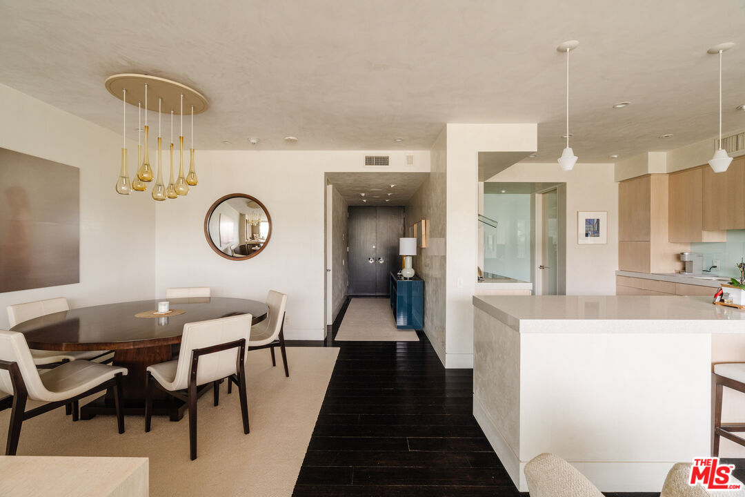 9255 Doheny Rd Unit: 2603