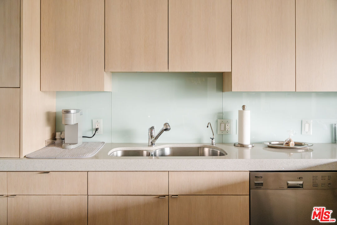 9255 Doheny Rd Unit: 2603