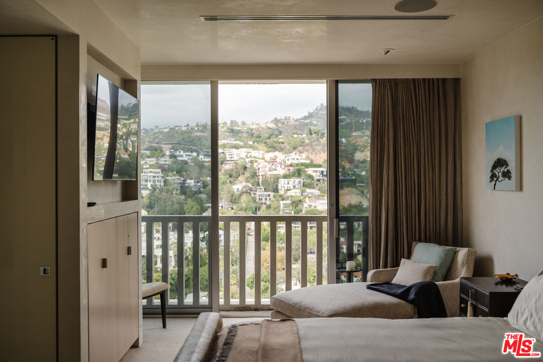 9255 Doheny Rd Unit: 2603