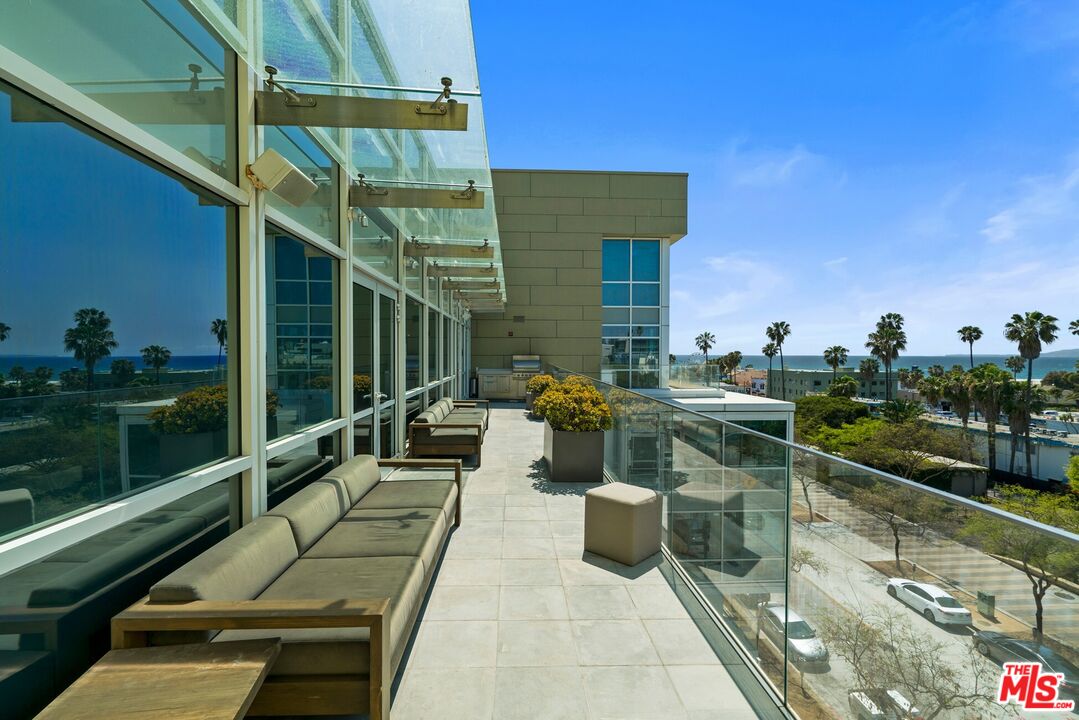 1705 Ocean Ave Unit: 302