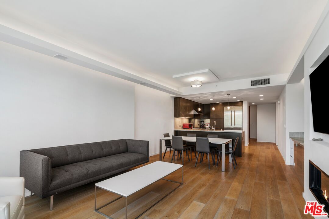 1705 Ocean Ave Unit: 302