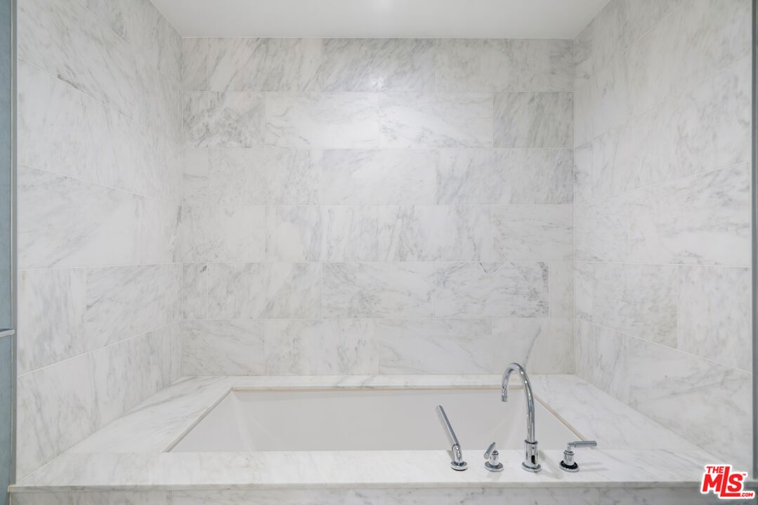 1705 Ocean Ave Unit: 302