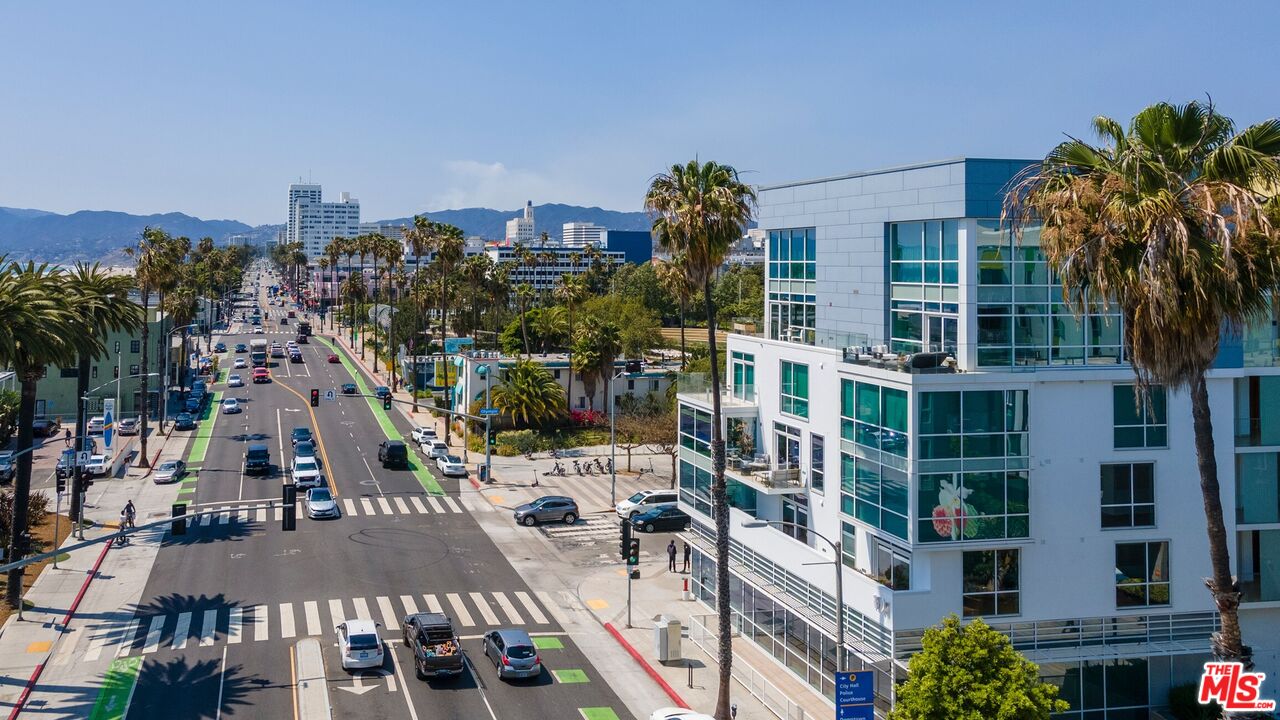 1705 Ocean Ave Unit: 302