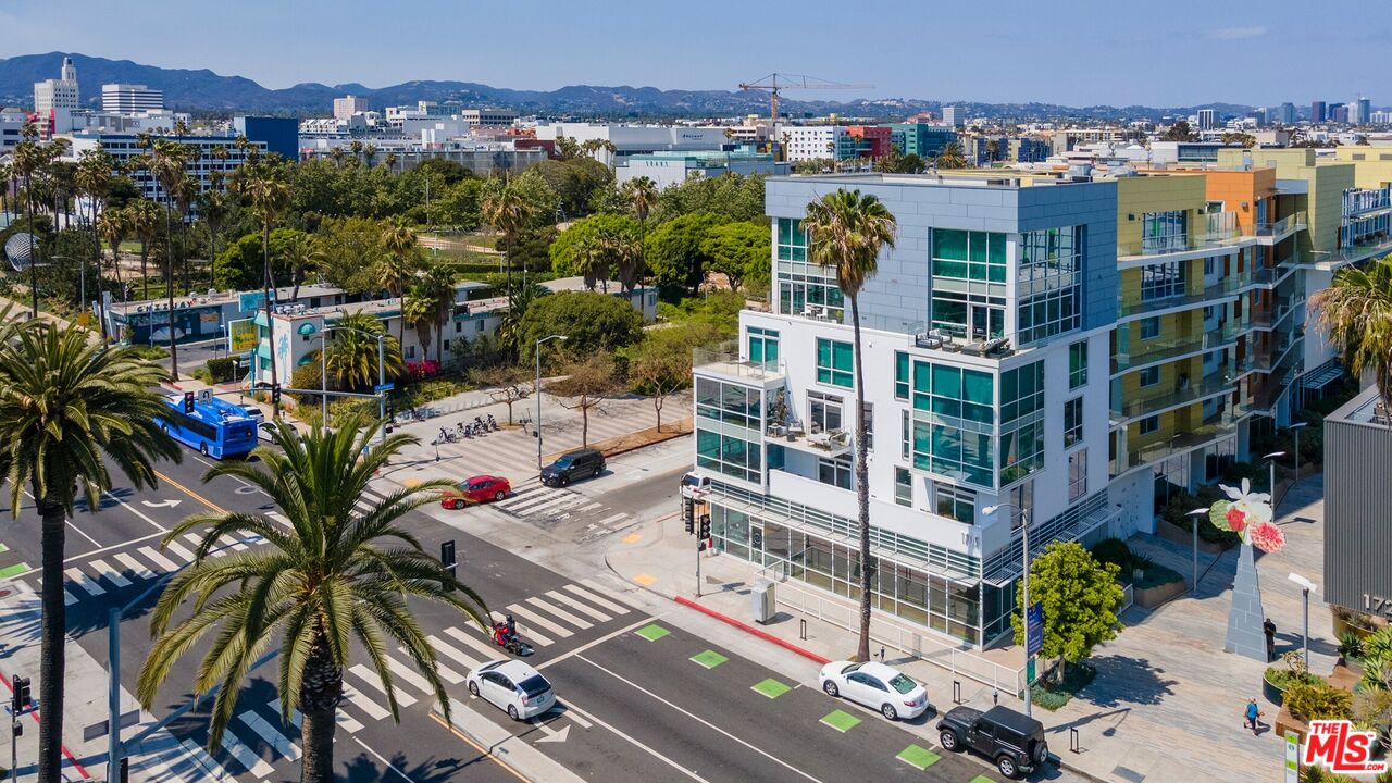 1705 Ocean Ave Unit: 302