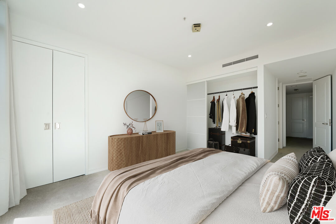 10490 Wilshire Blvd Unit: 303