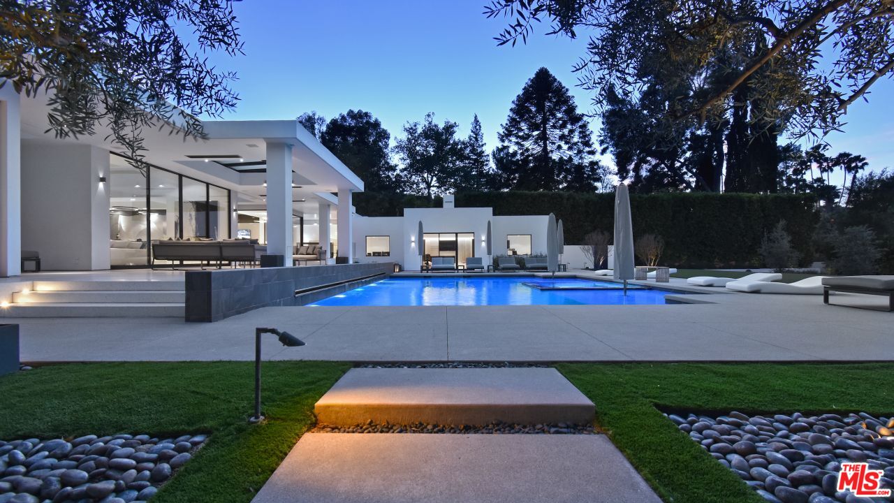 16032 VALLEY VISTA BLVD